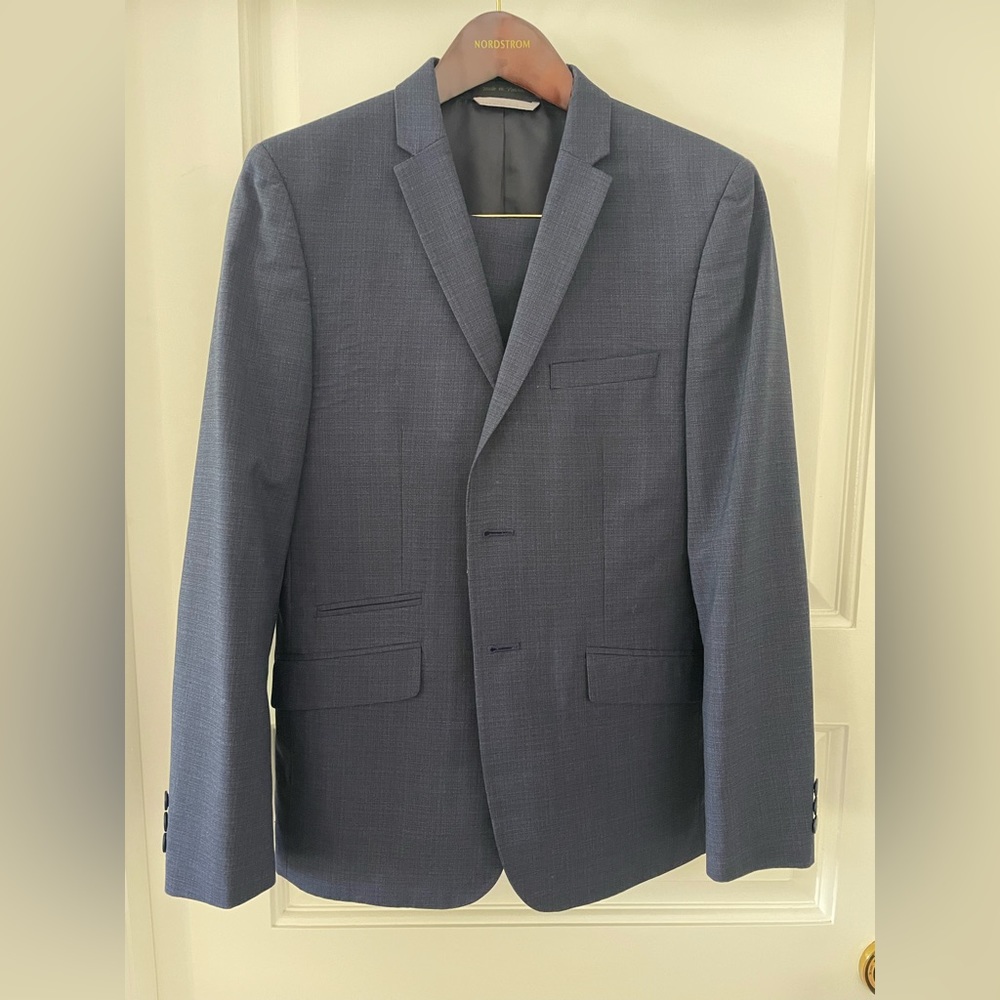 Mark, New York by Andrew Marc navy suit